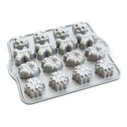 Nordic Ware Cakelet Holiday Tea Cakes